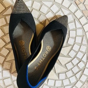 Retired Rothy’s licorice point in size 6.5